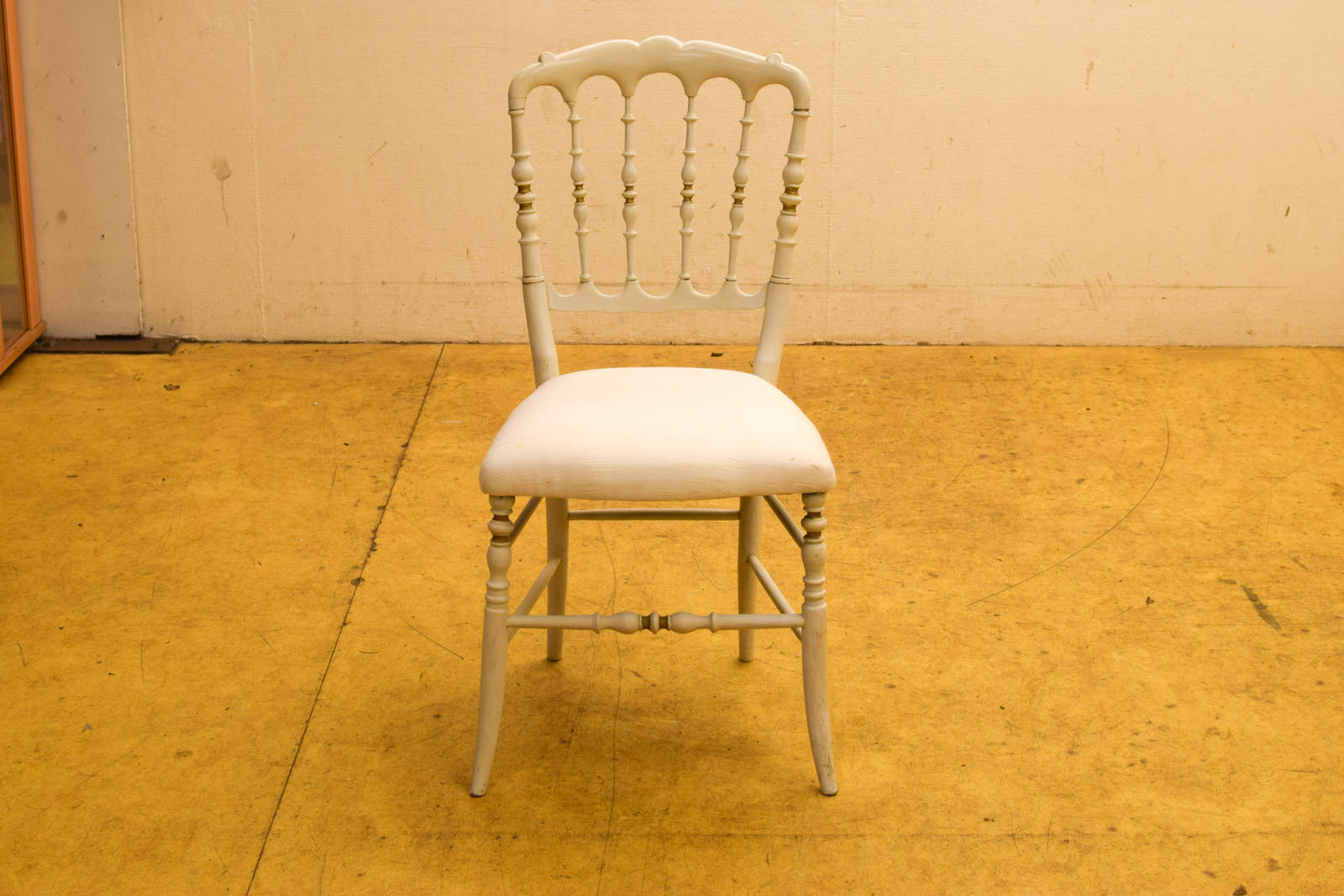 1 houten stoel 49115