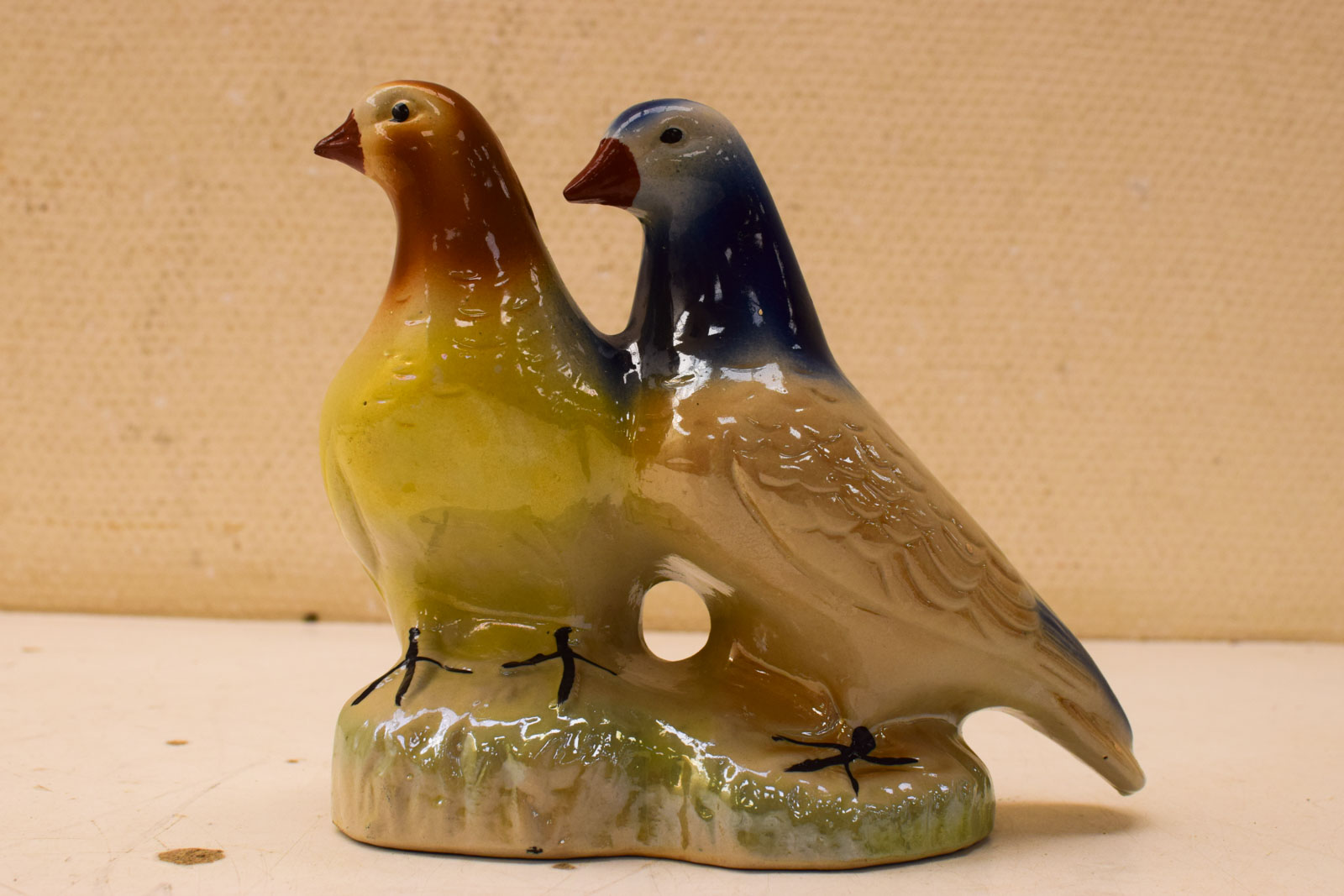 Porseleinen beeld van 2 duiven  49118