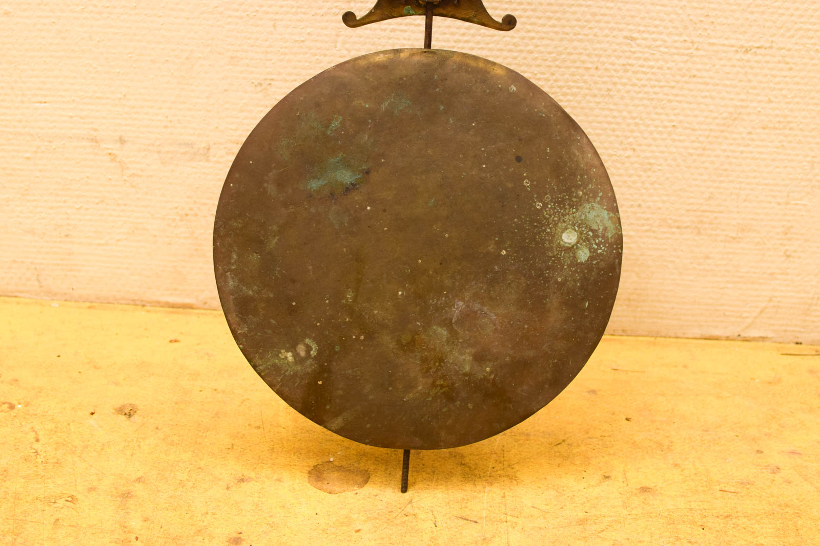 Alternative view of Slinger van een klok met haakje  49129