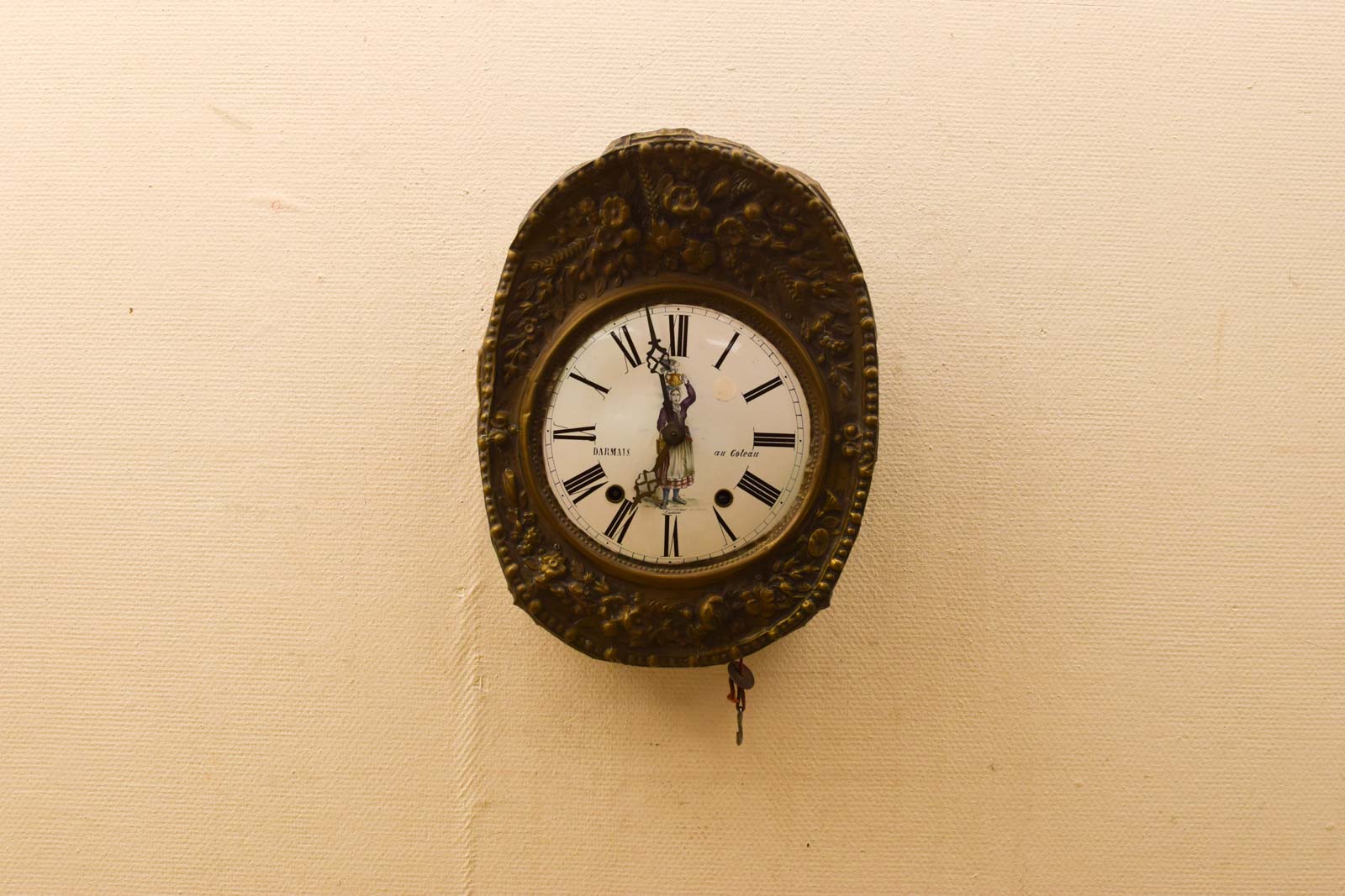 Damaris au couteau wandklok 49132