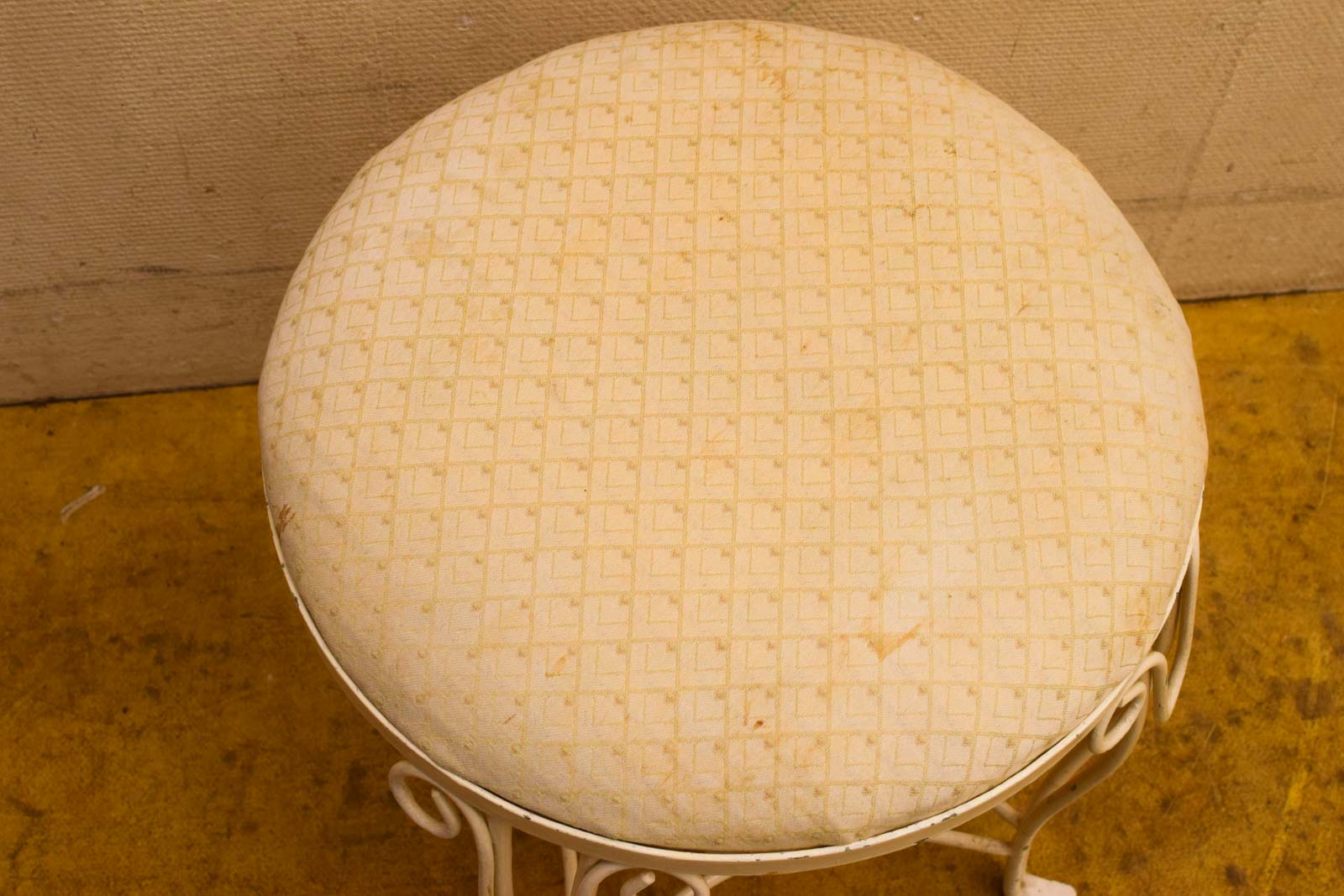 Alternative view of Metalen kruk 49169