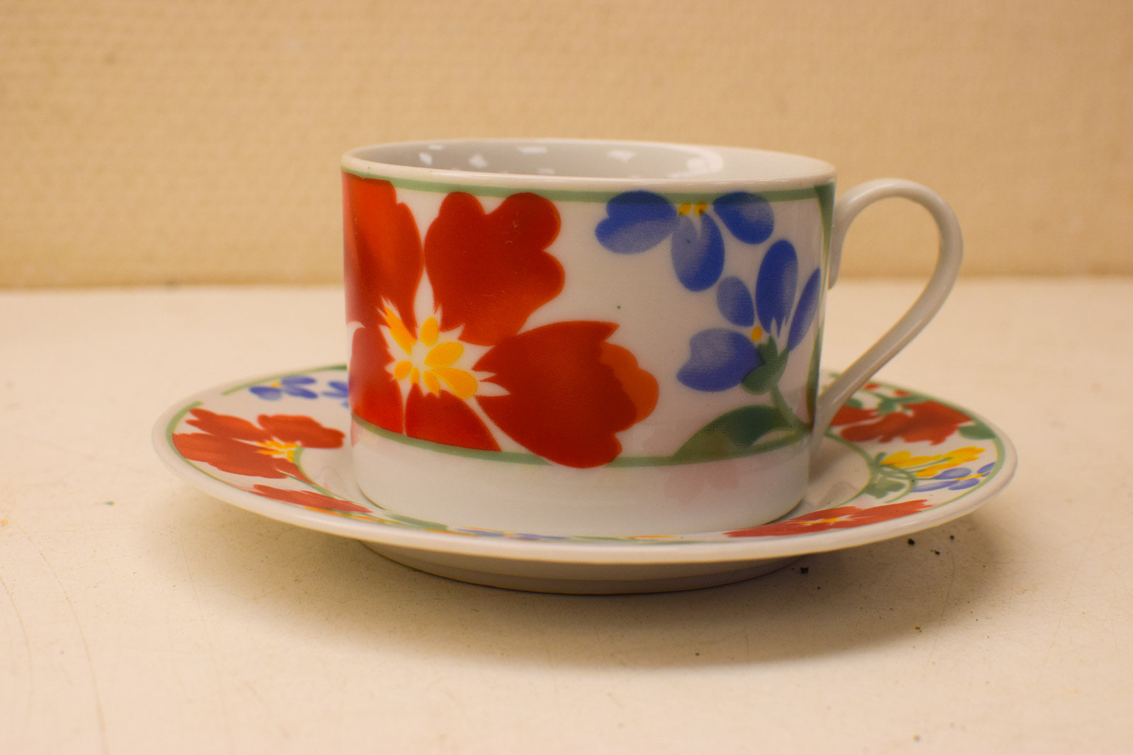 Alternative view of 12 delig Passion The Basic porseleinen kop en schotels 49247