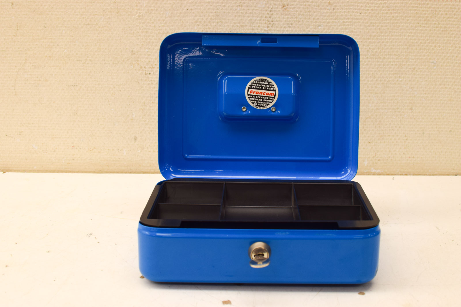 Alternative view of Metalen Geldkistje  49248