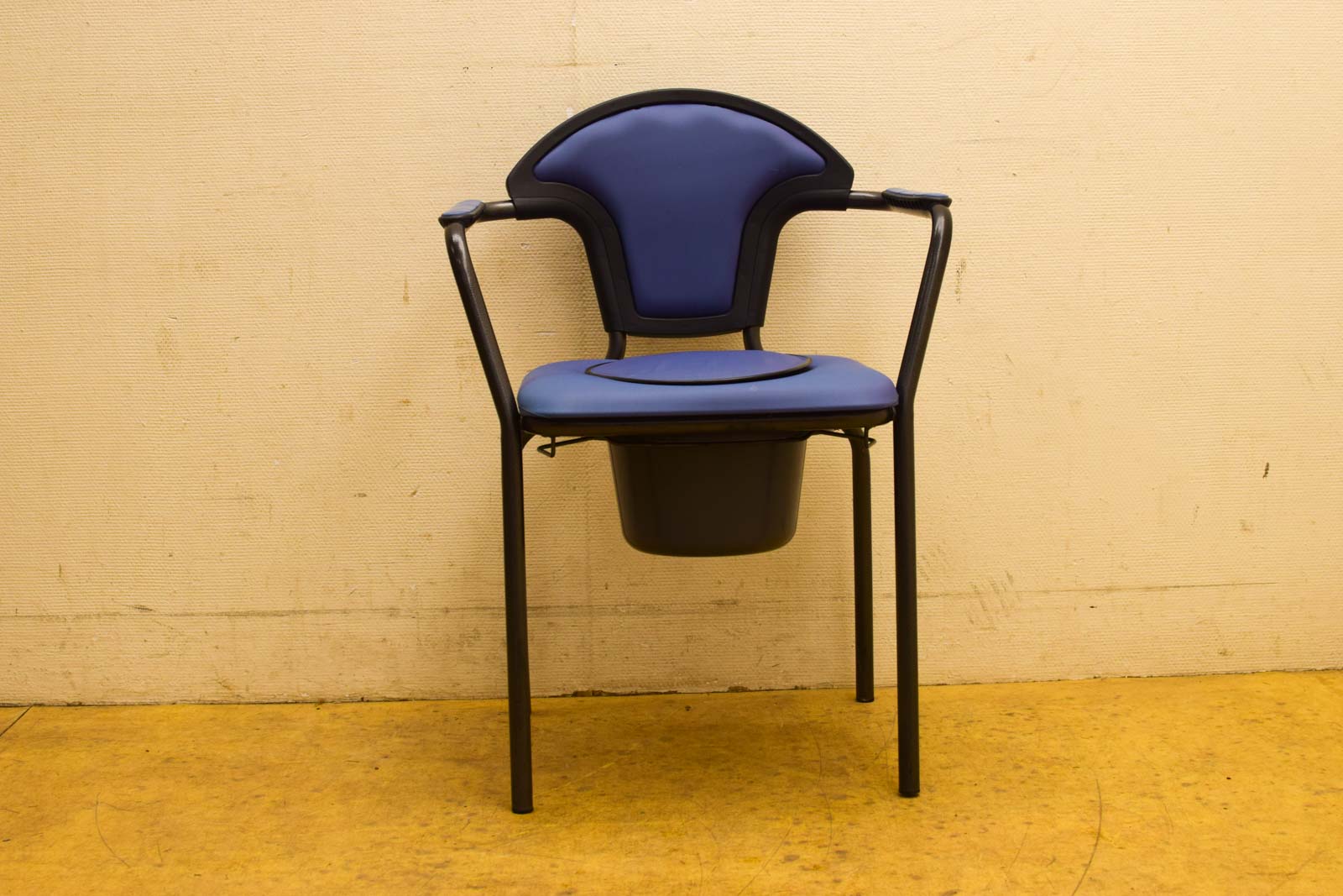 Toiletstoel l met armleuningen  49272