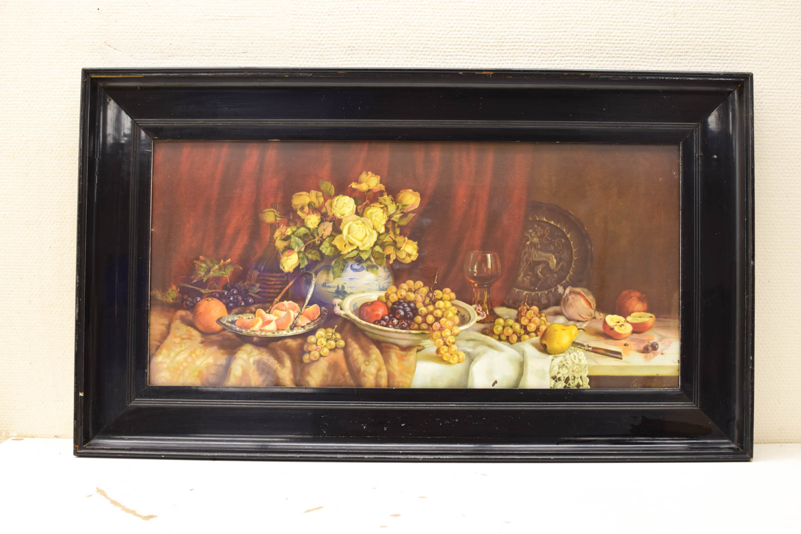 Prent van een tafel met fruit en bloemen vaas met bloemen 49282