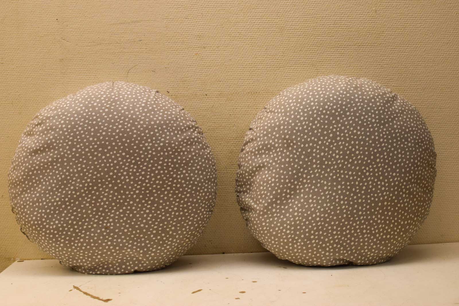 4 stuks ronde kussentjes 49294