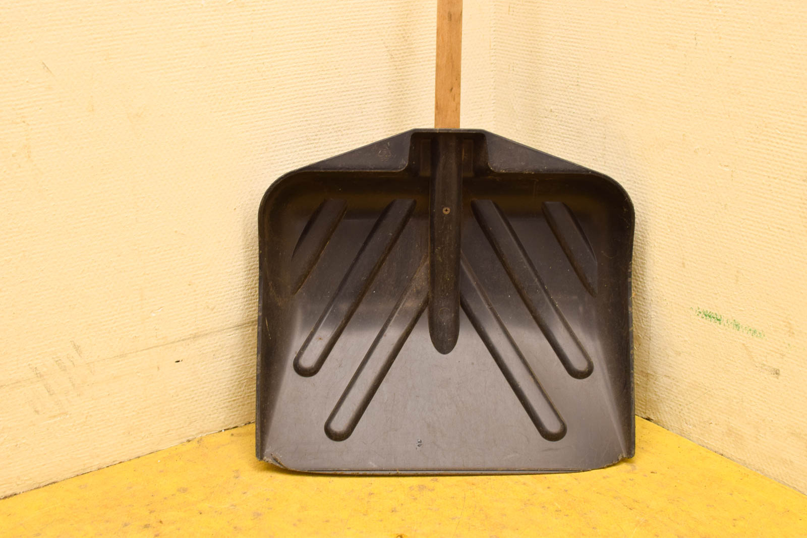 Alternative view of Sneeuwschep  49305