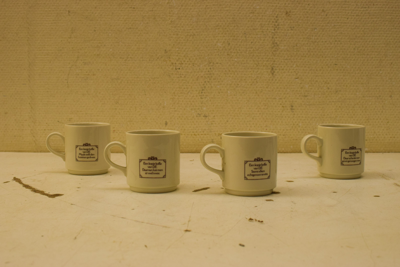 4 stuks villeroy & Boch porseleinen kopjes 49310