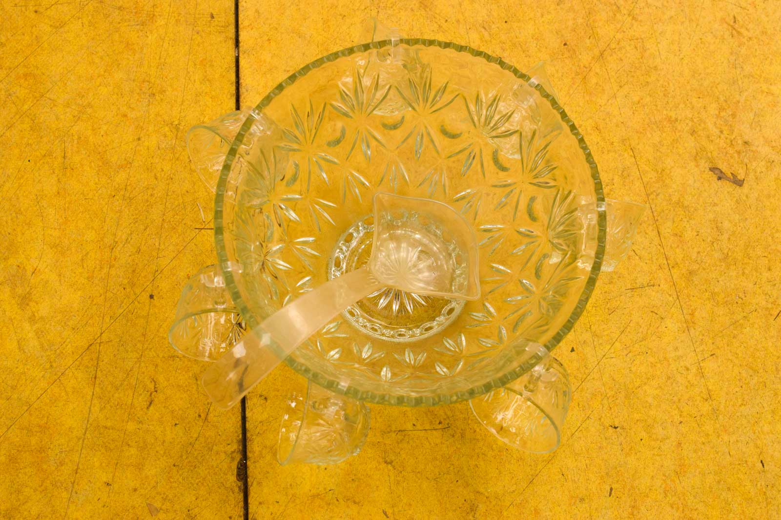 Alternative view of 9 delig Glazen Punch Bowl Set   49314