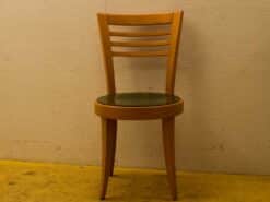 1 houten stoel 49331