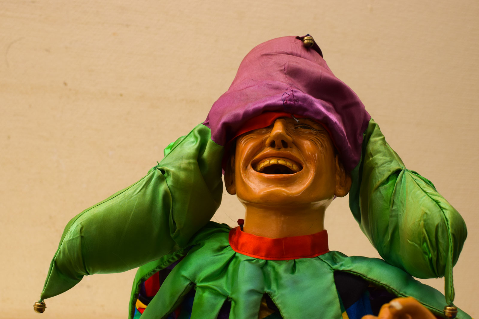 Alternative view of Joker Pop  49372