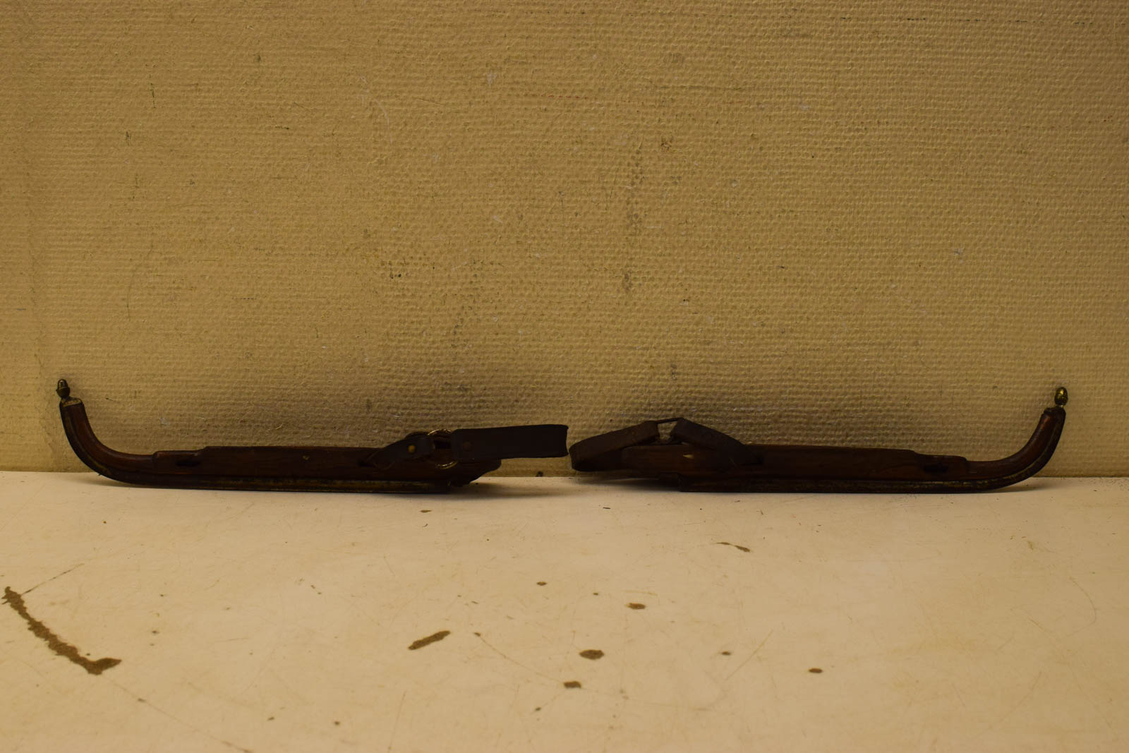 Alternative view of Antieke Houten  49377