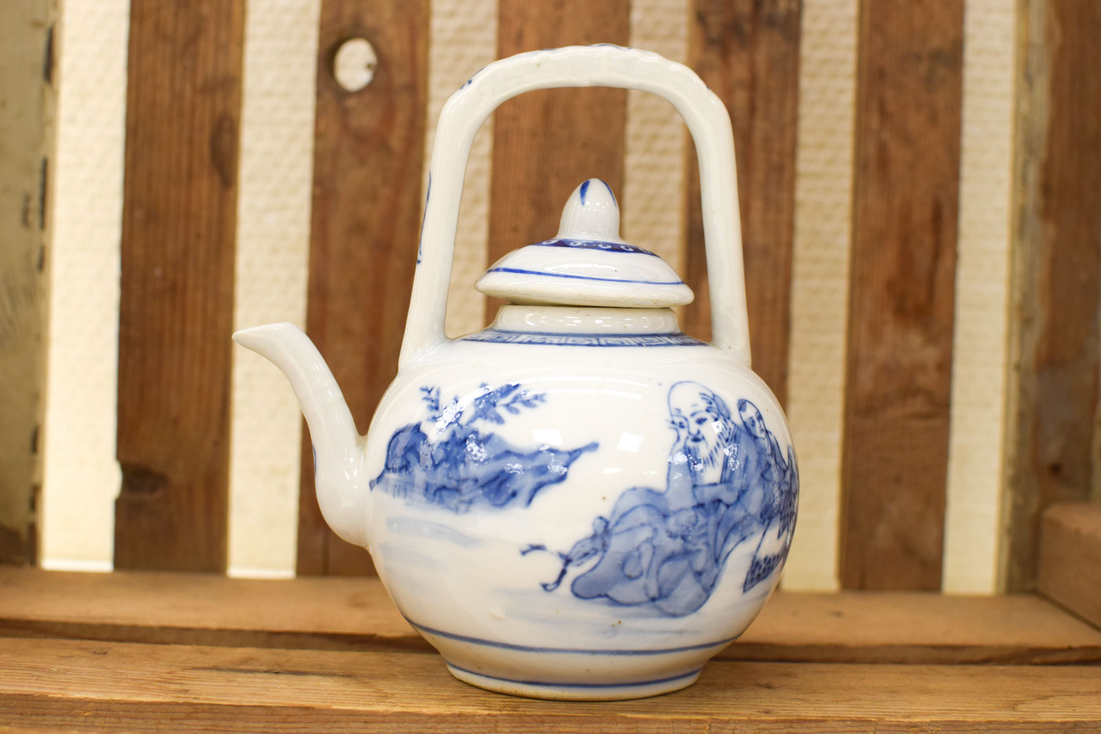 Alternative view of Chinese Porseleinen Theepot 49421
