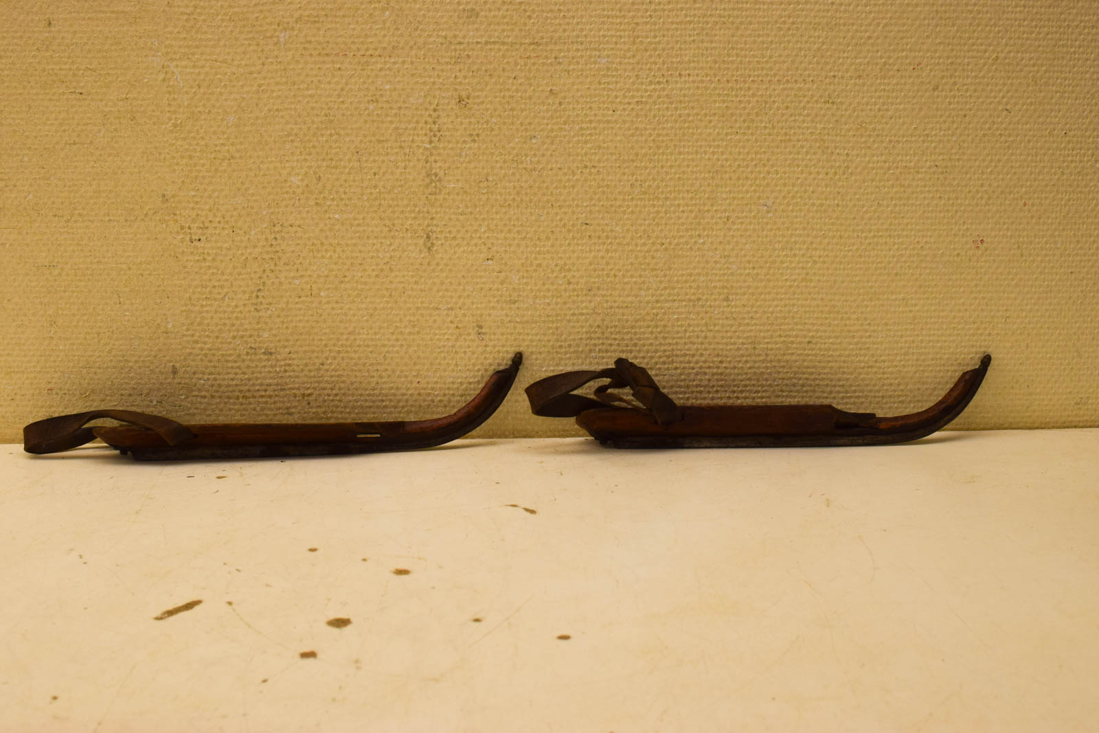 Alternative view of Antieke Houten Houtjes  49423