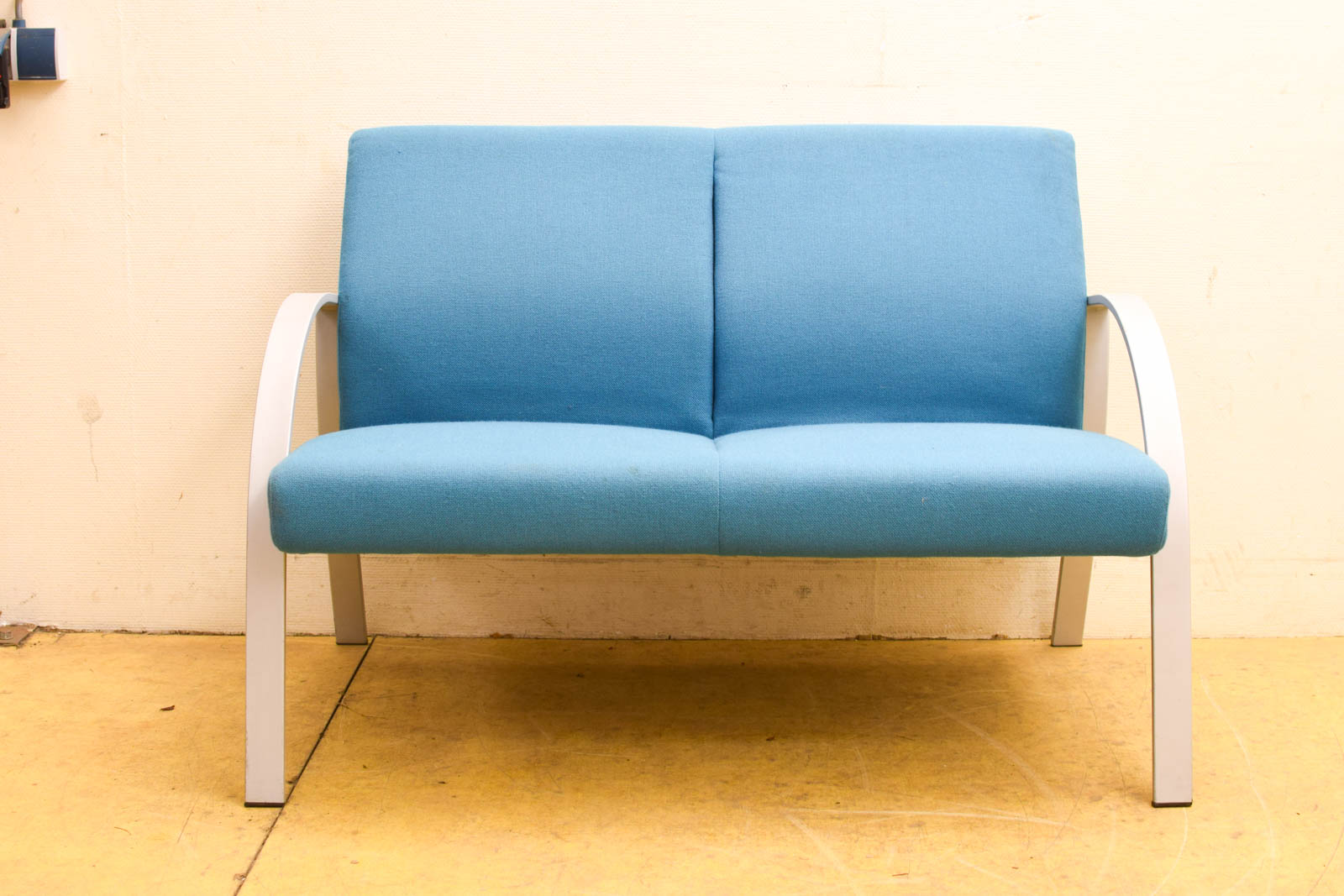 2 zits bank/ wachtkamer bank  49446