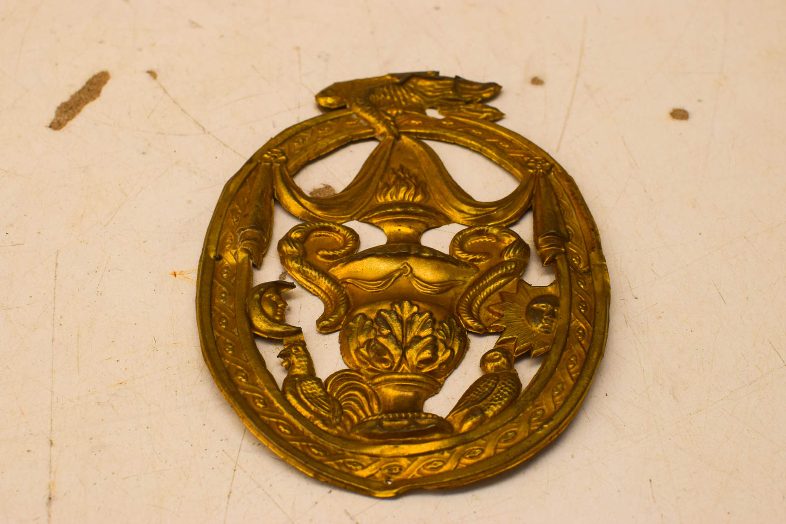 Alternative view of Ornament voor een friese staartklok 49449