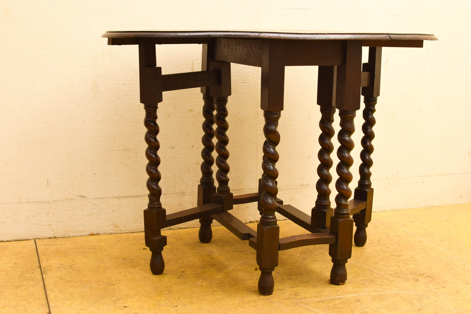 Alternative view of Houten Ovale eettafel 49453