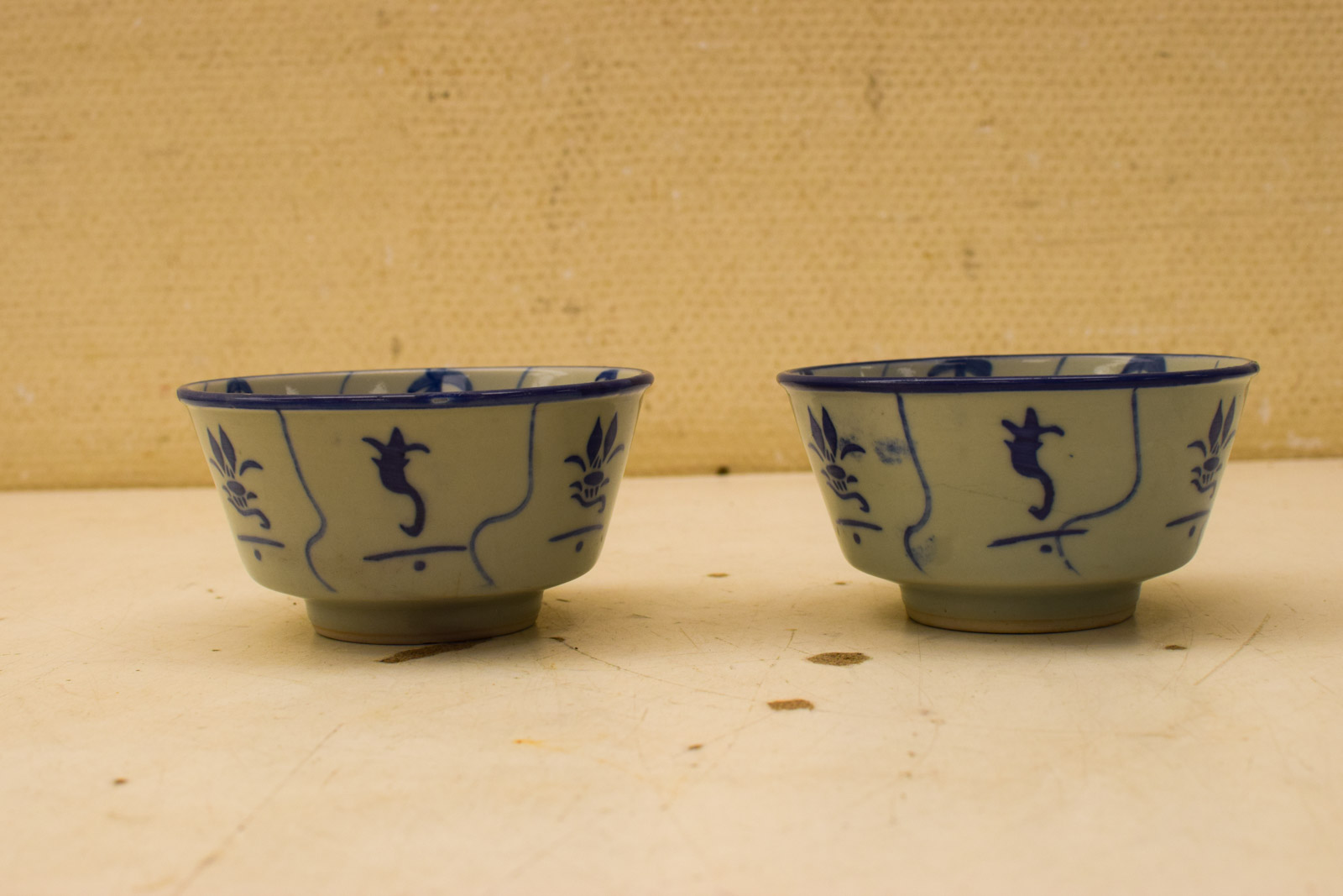 2 stuks porseleinen schaaltjes  49473