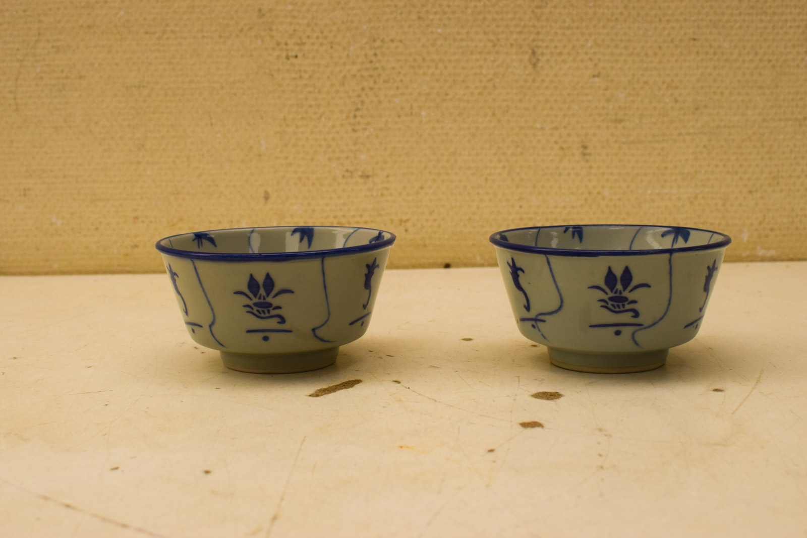 Alternative view of 2 stuks porseleinen schaaltjes  49473