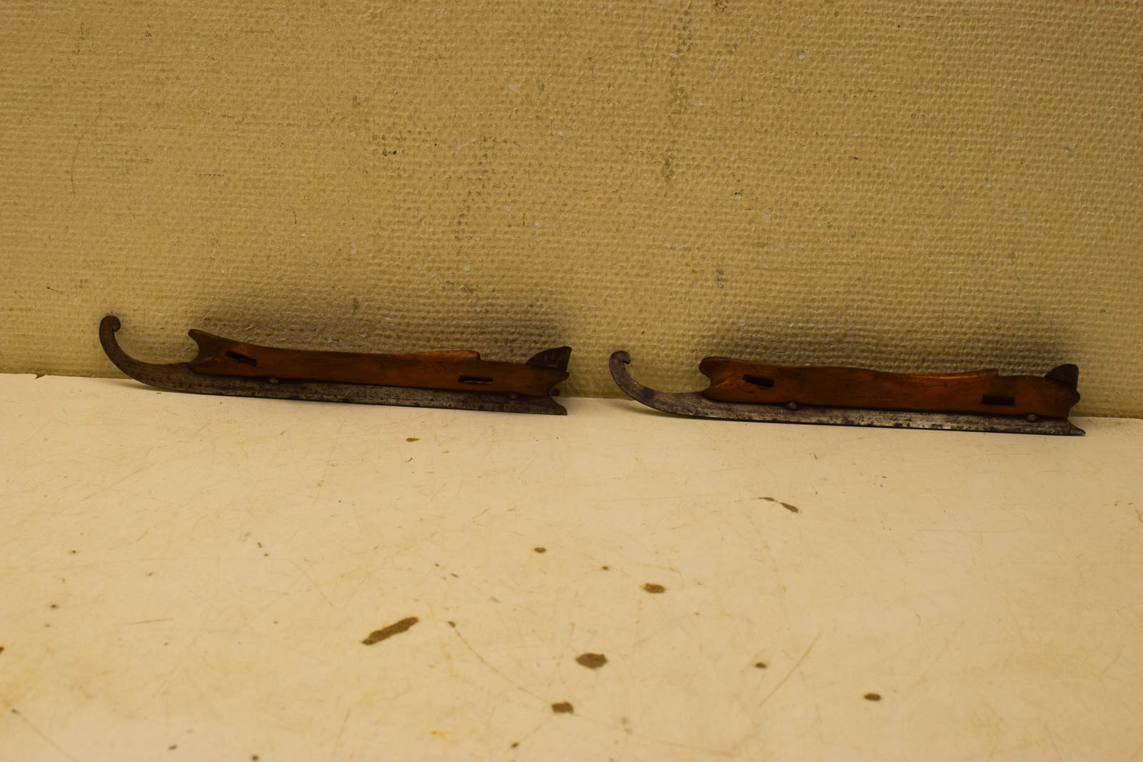 Antieke houten houtjes  49474