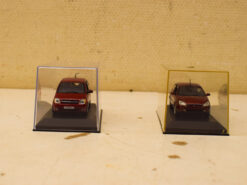 Alternative view of 2 stuks Pauls model art minichamps Autos in een plastic doosje 49480