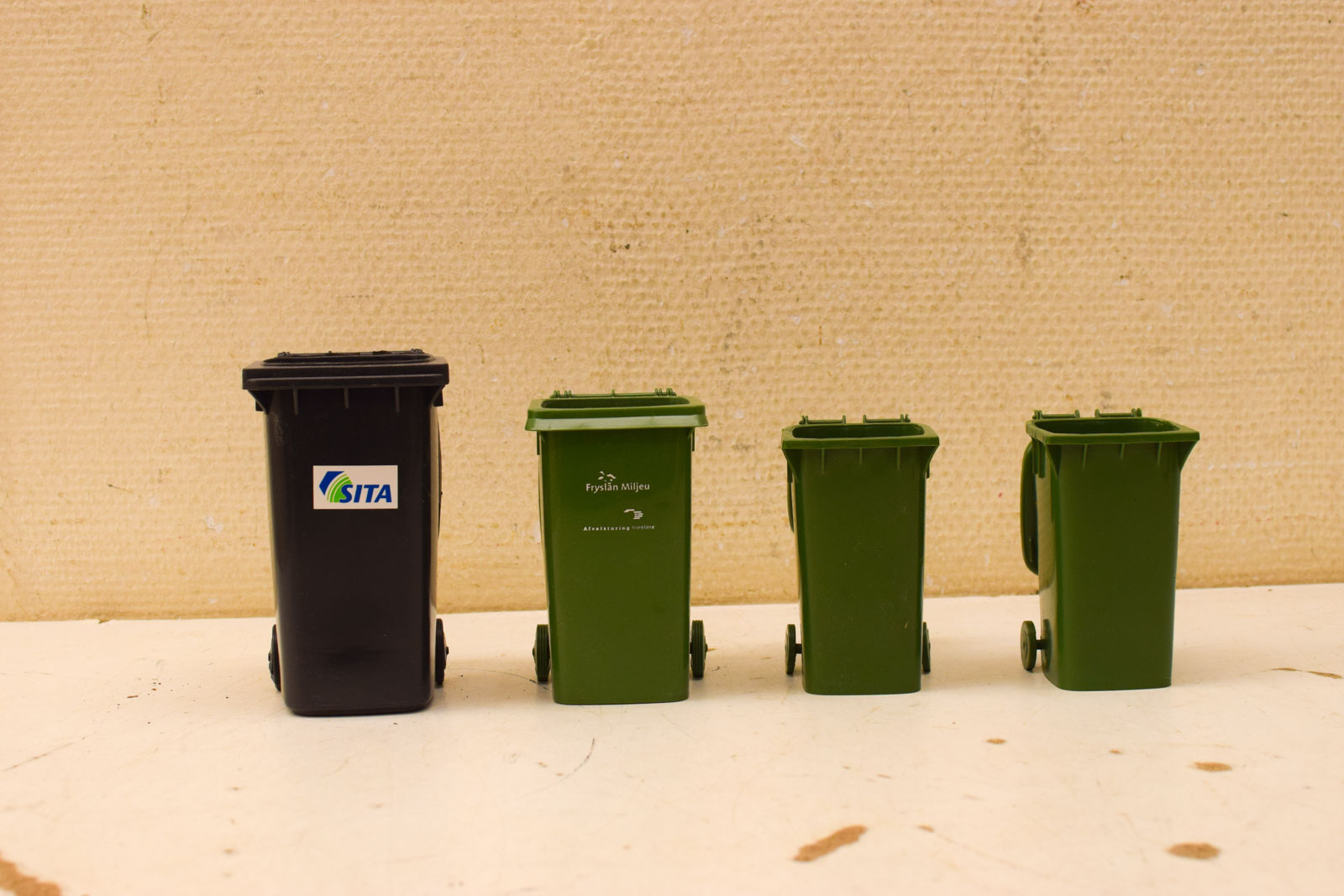 Alternative view of 4 stuks Kleine  Kliko containers  49484