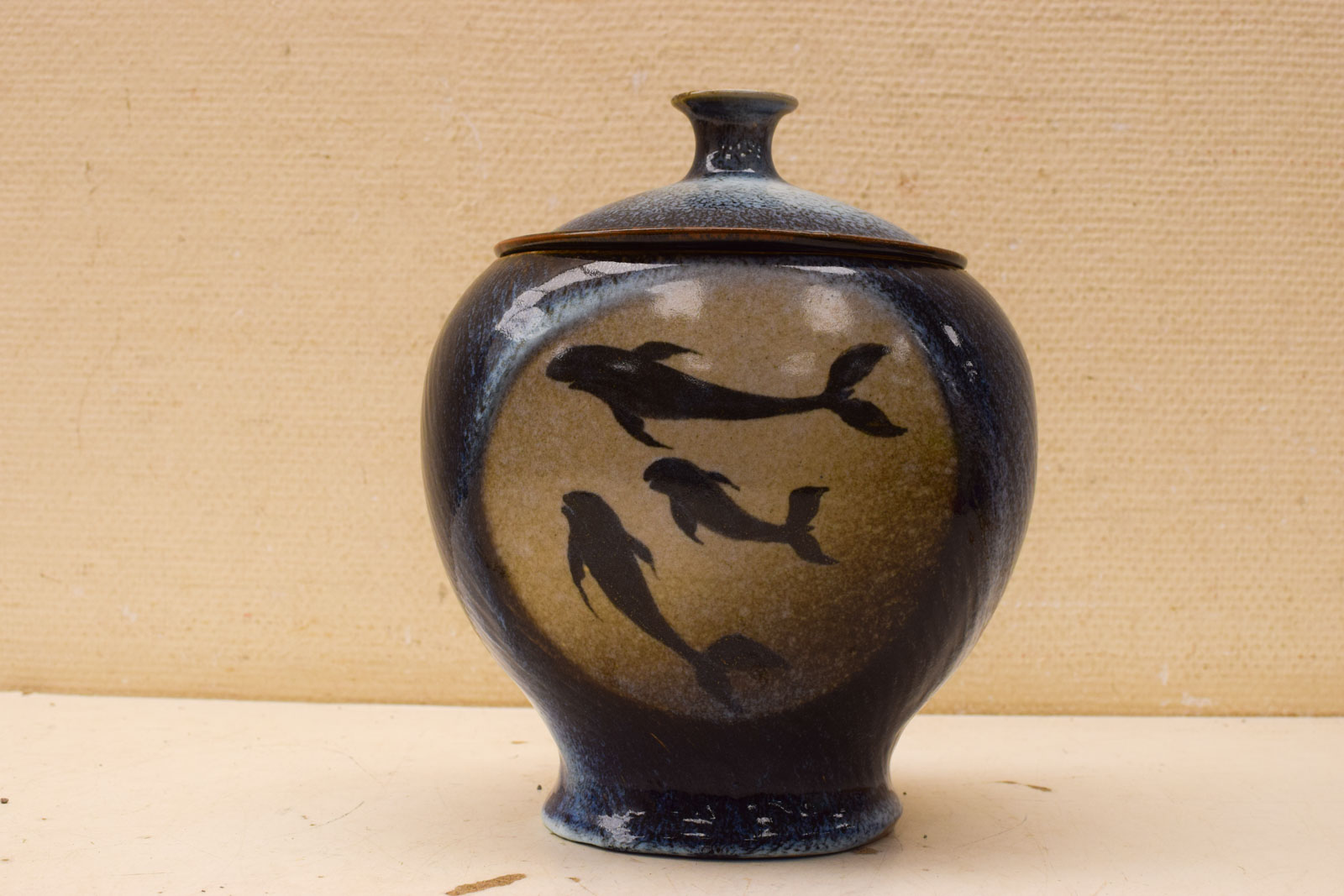 Porseleinen pot met deksel  49503