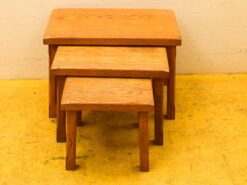 Alternative view of 3 stuks Houten Bijzettafeltjes 49540