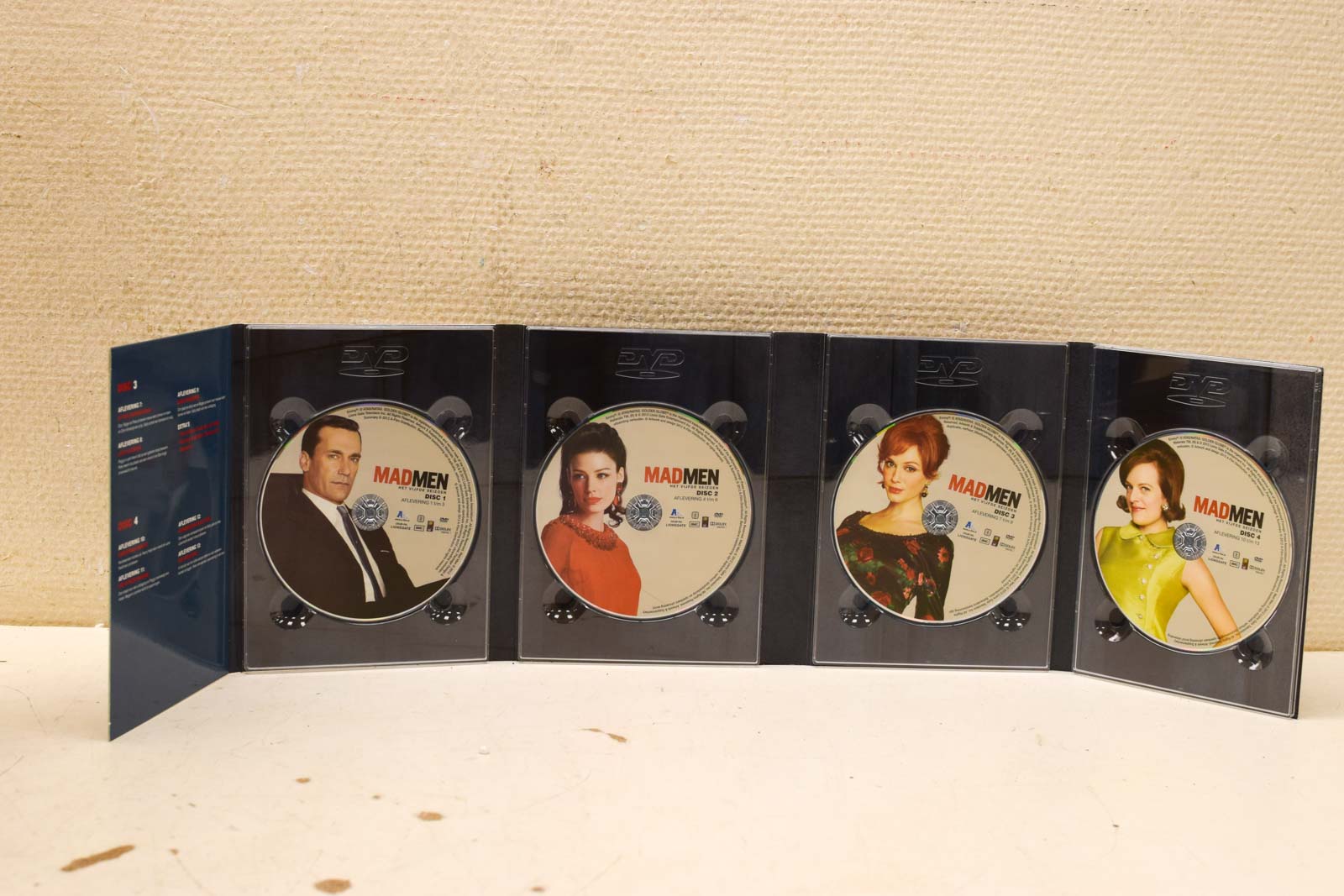 Alternative view of 4 dvd box Mad Men het vijfde seizoen  49547