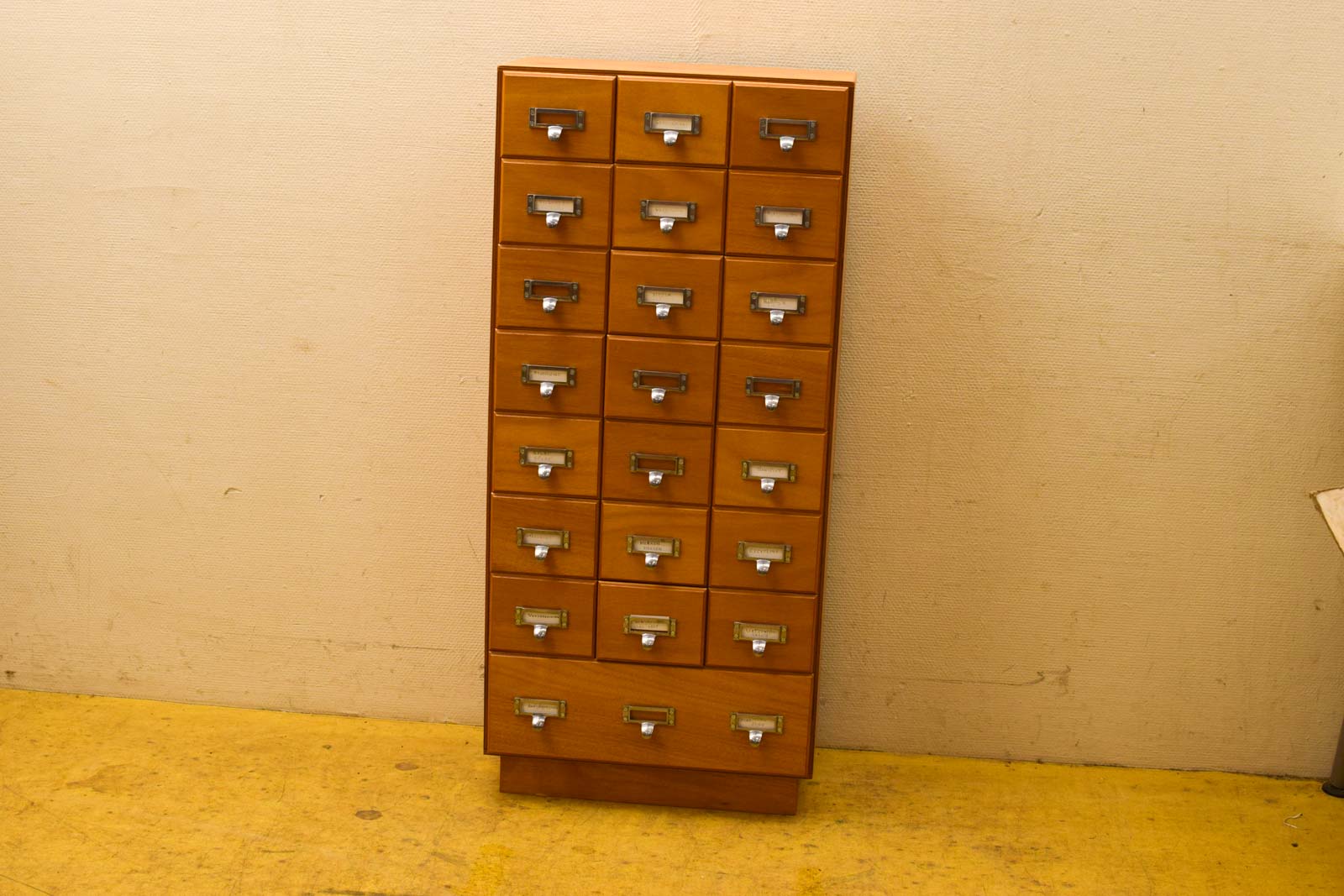 Houten apothekerskast  49549