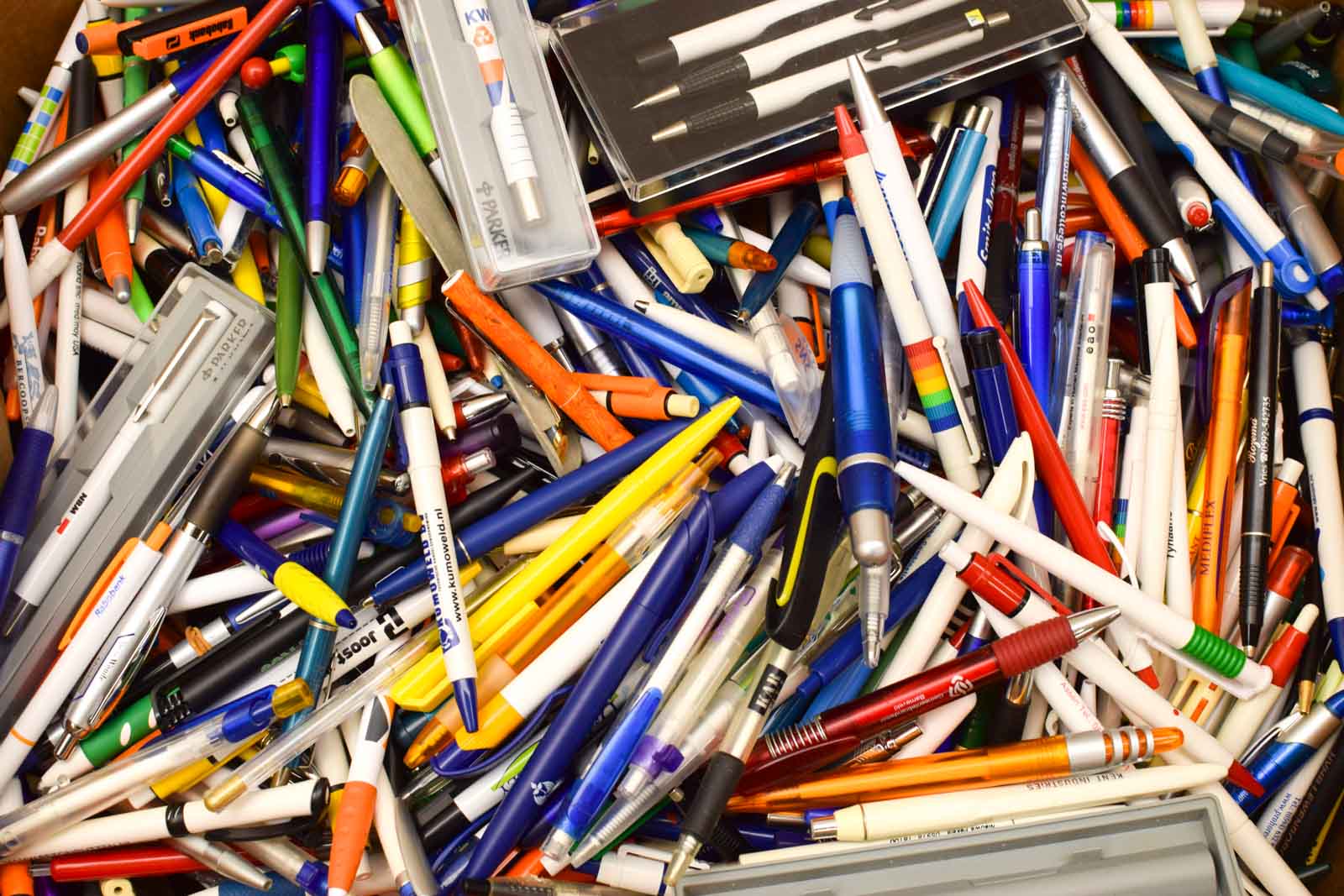 Alternative view of 4 stuks Dozen met pennen  49555