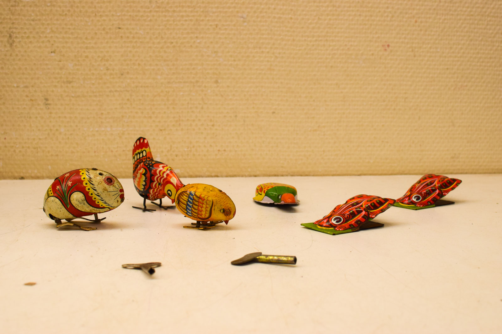 Vintage 6 stuks blikken speelgoed 49556