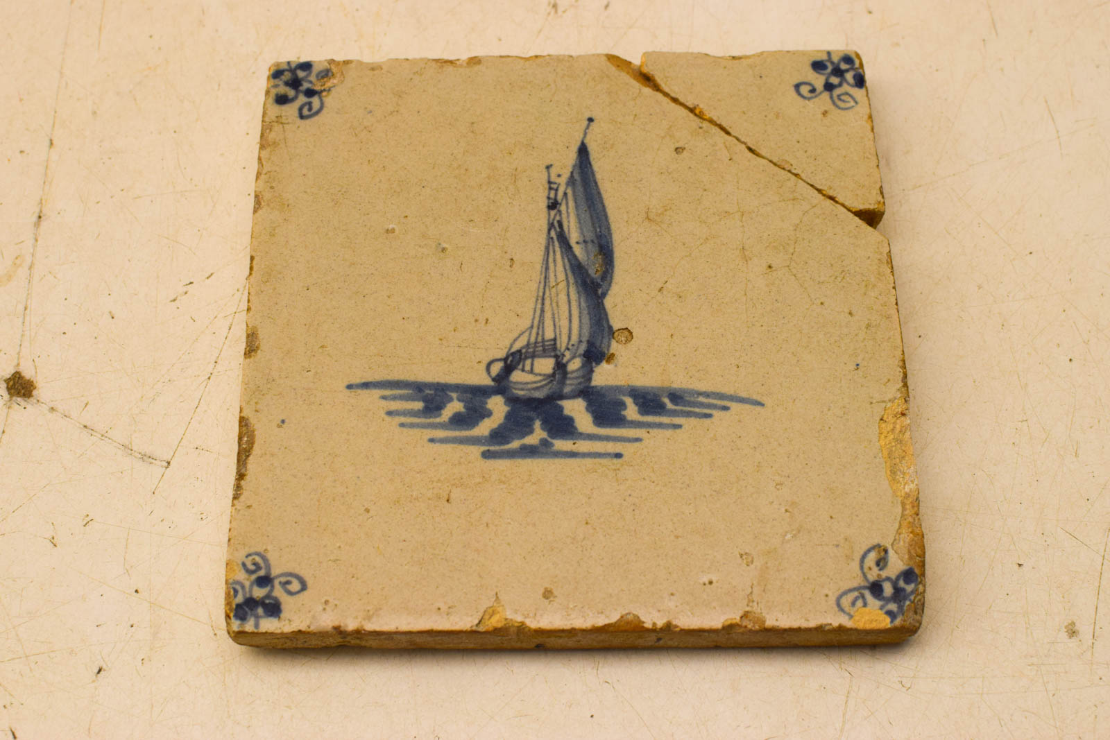 Alternative view of Wandtegel  49572