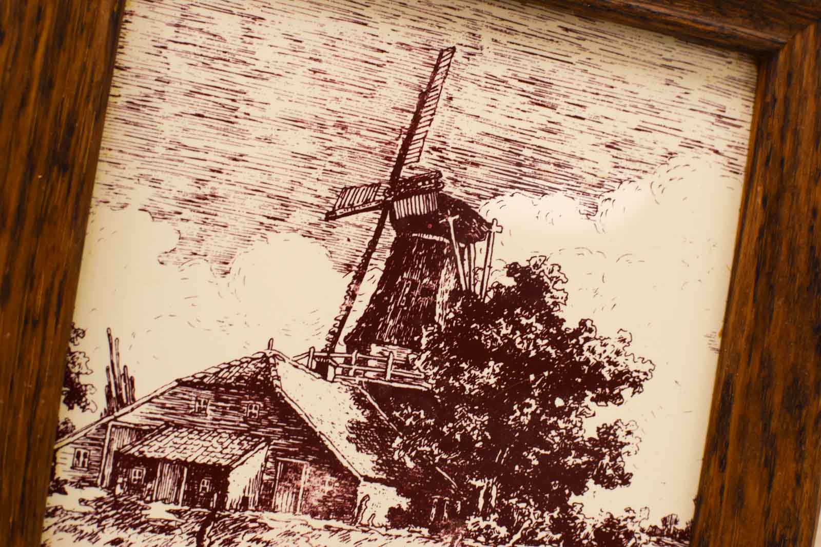 Alternative view of Wandtegel in houten lijstje  49580