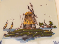 Alternative view of Wandtegel met prent van een molen 49623