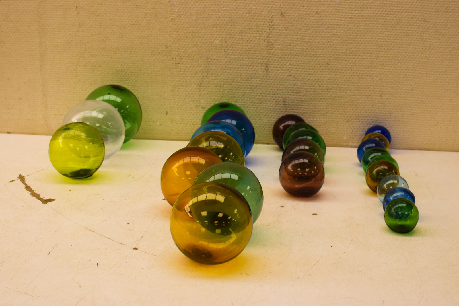 Alternative view of 23 stuks Handgeblazen ballen  49627