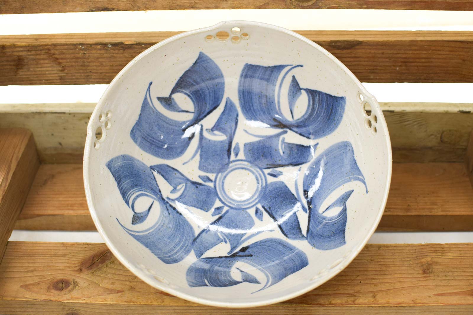 Alternative view of Porseleinen schaal  49629