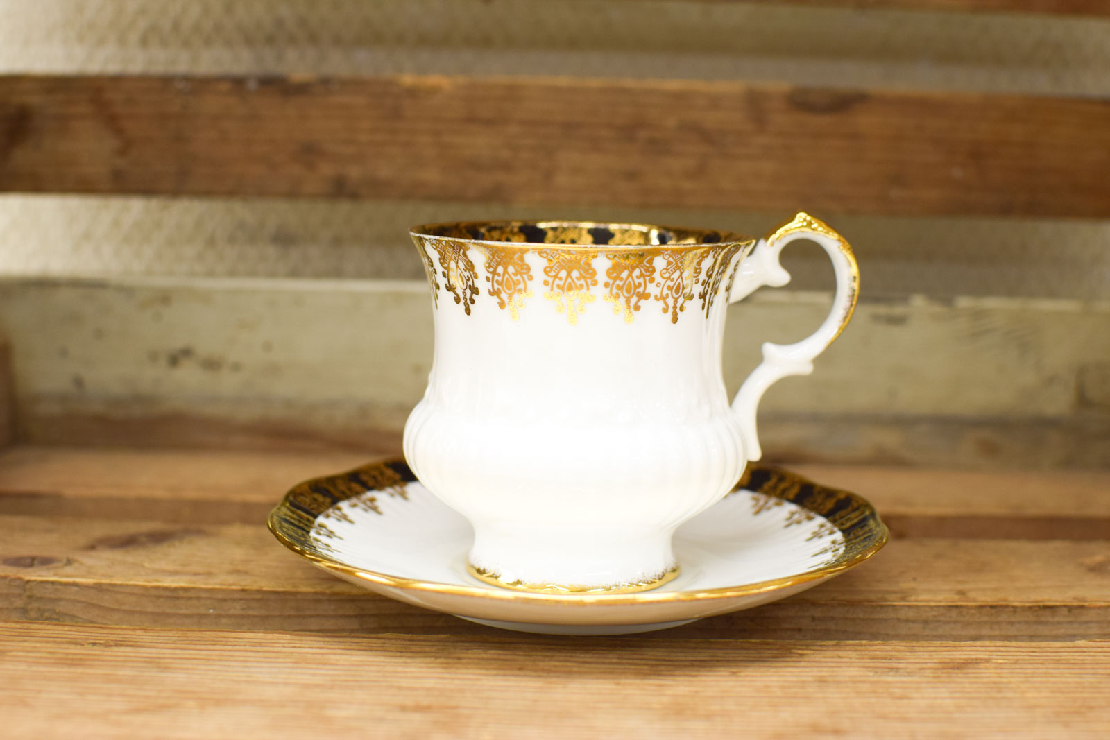 Alternative view of Elizabethan porseleinen kop en schotel  49652