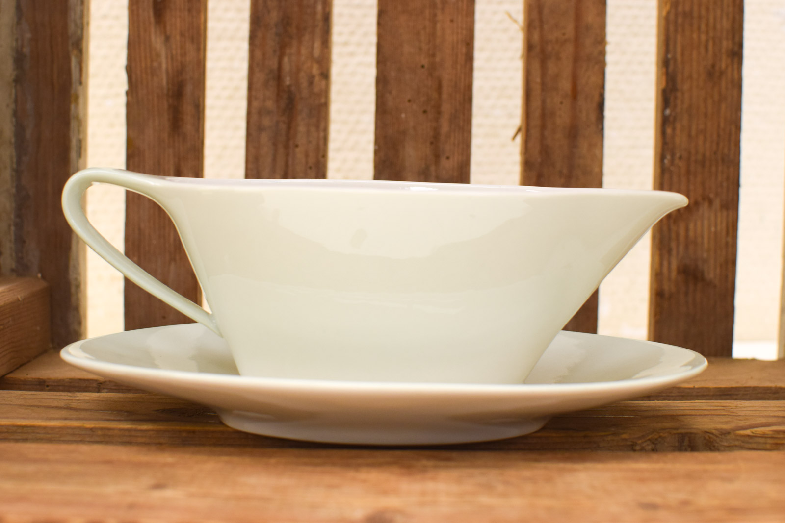 lilien porseleinen sju schaaltje met vast schoteltje 49656