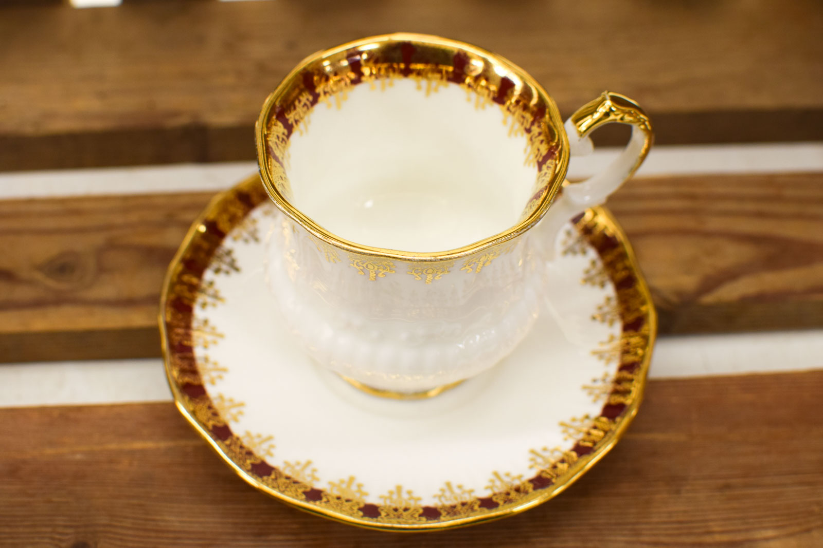 Alternative view of Elizabethan porseleinen kop en schotel  49658