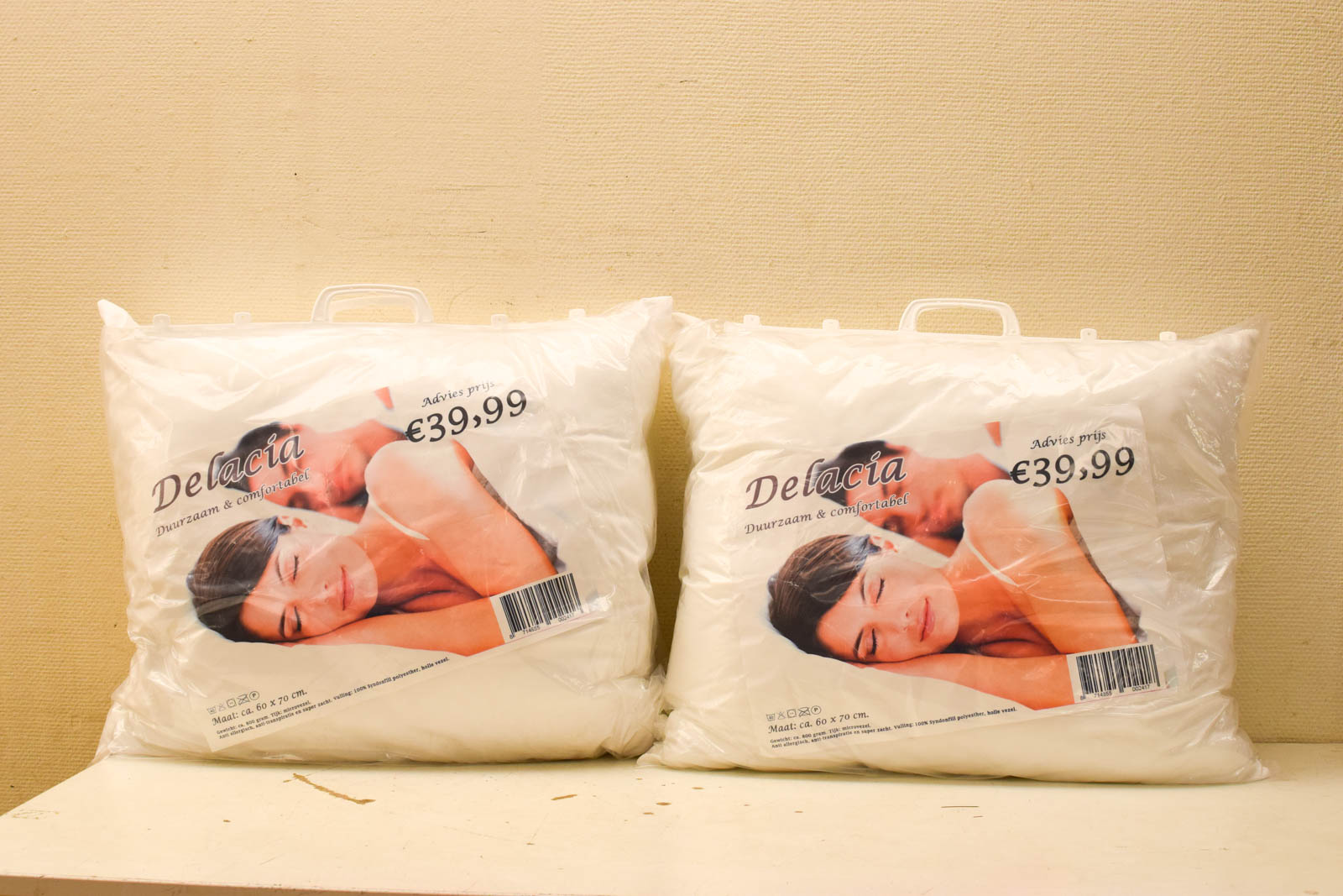 2 stuks De Lancia hoofdkussens 49669