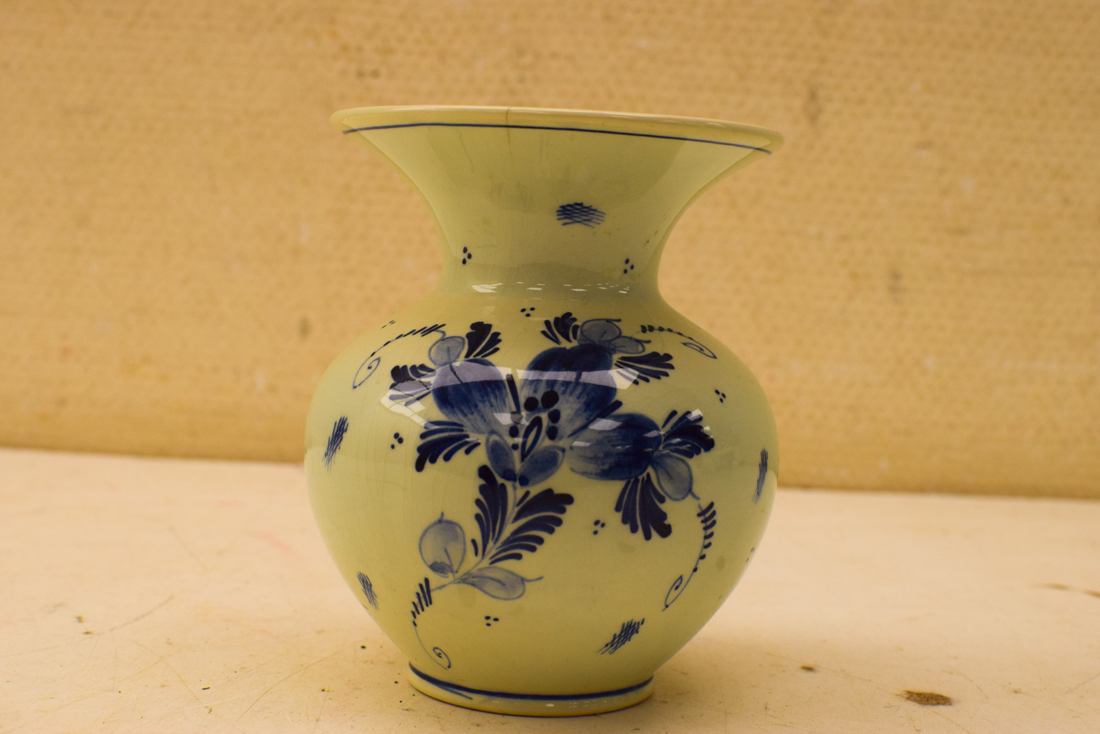 Alternative view of Dec Delfts porseleinen vaasje  49673