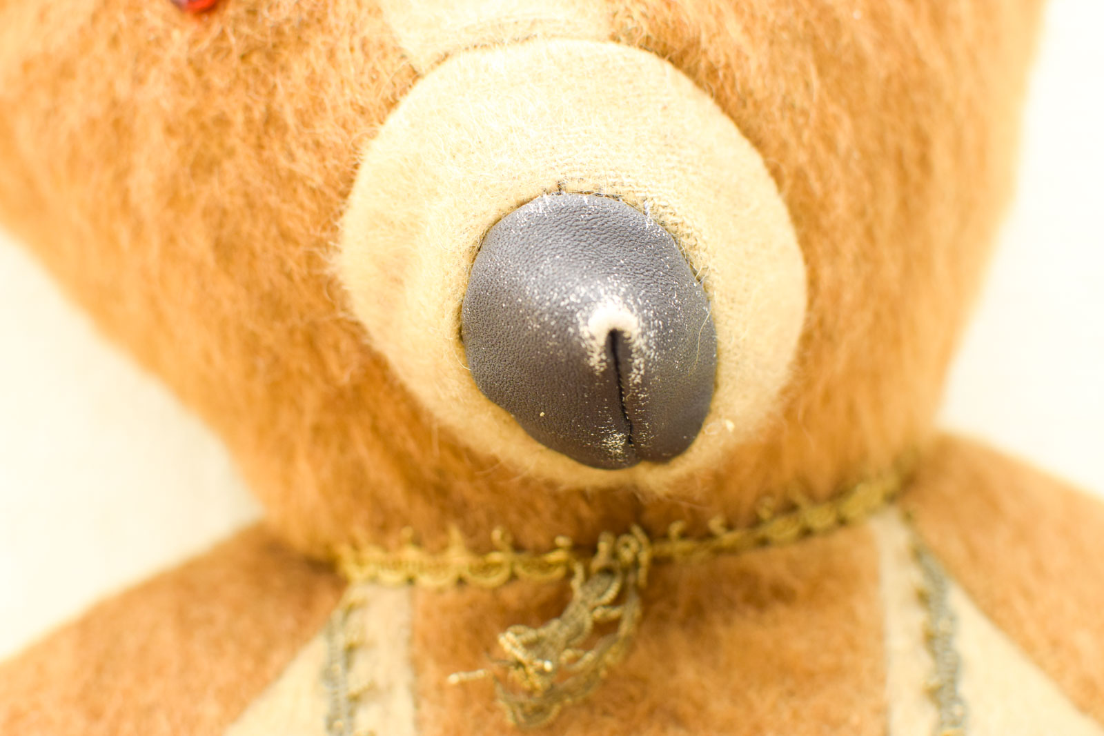 Alternative view of Oude Teddybeer 49674