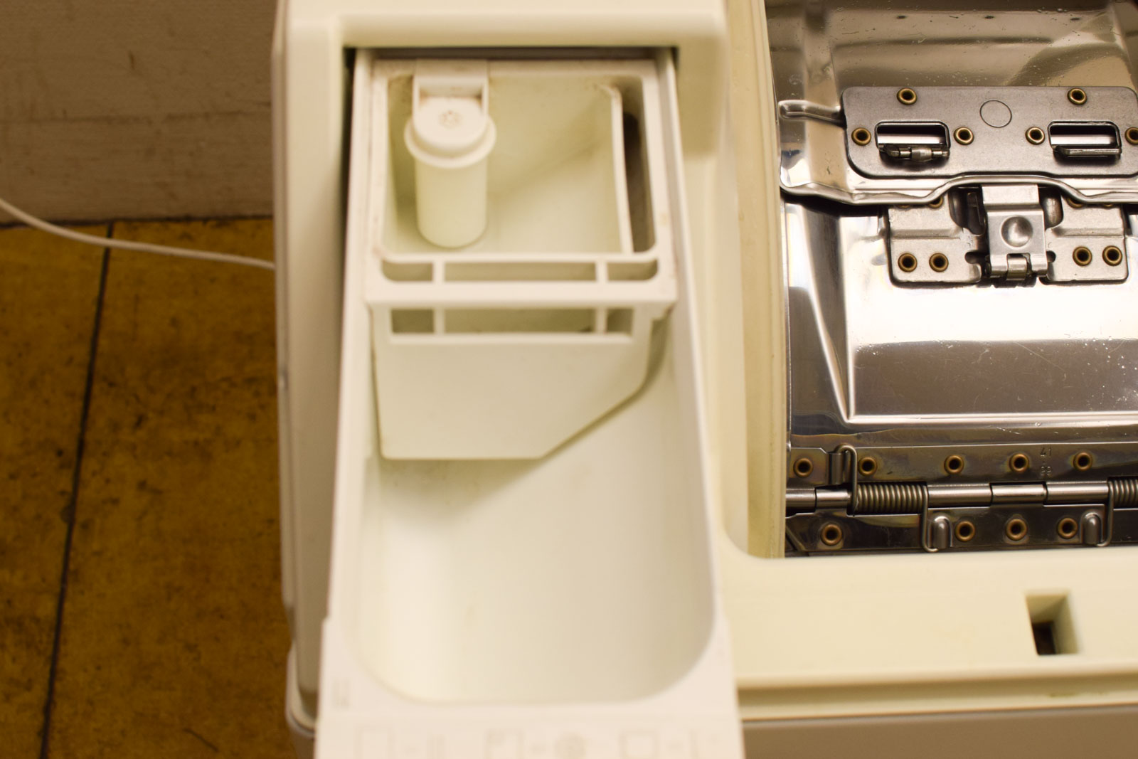 Alternative view of Miele Novotronic Bovenlader  49701