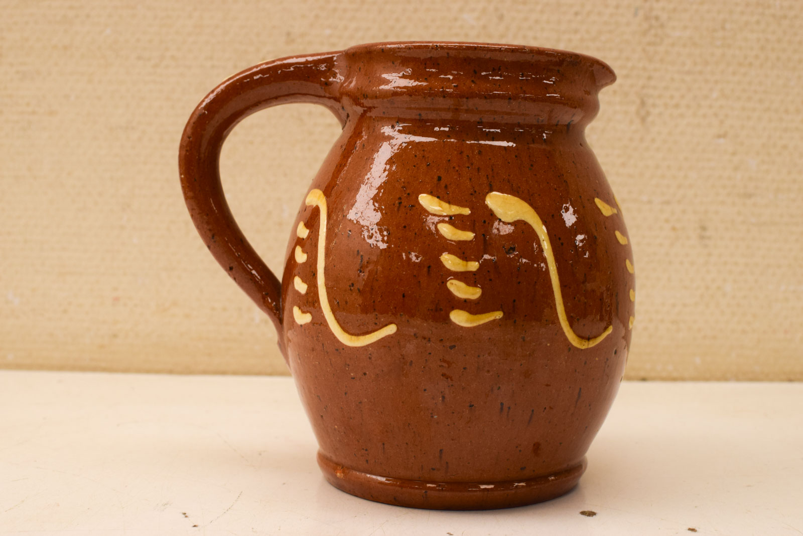 Alternative view of Fries Aardewerk kan  49705