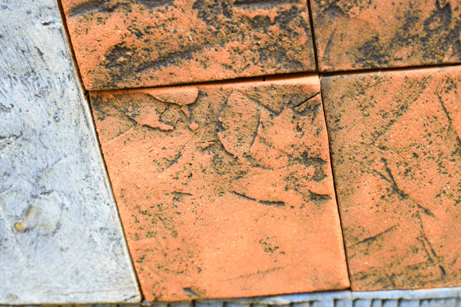 Alternative view of Ronde wandtegel in stukken  49716