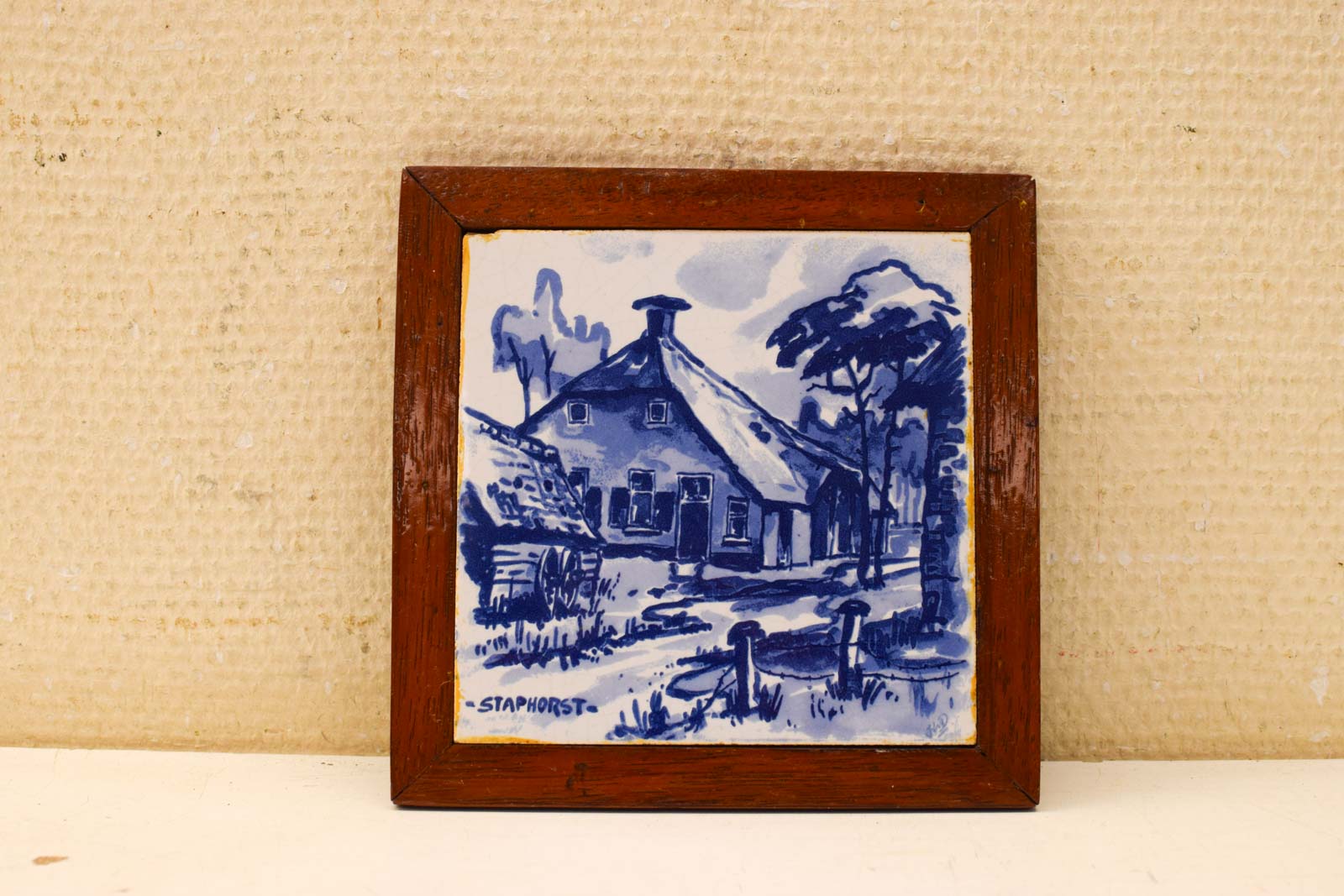 Wandtegel in houten lijstje Staphorst 49743