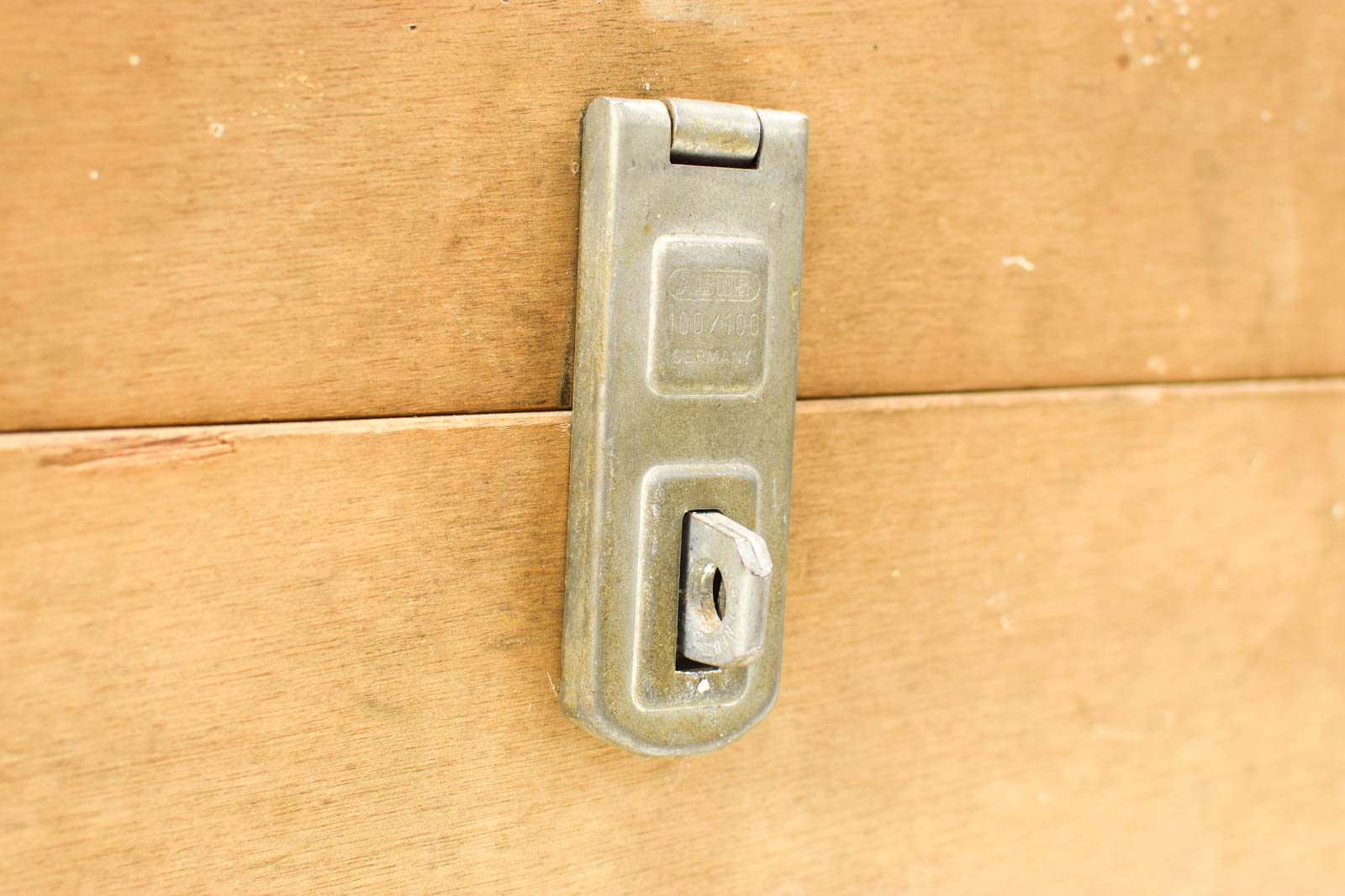 Alternative view of houten kist  49768