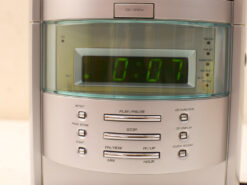 Alternative view of MT logic dual alarm cd clock radio 49770