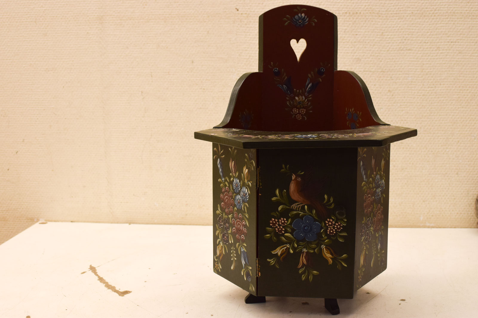 Alternative view of Hindeloopen poppenstoel 49795